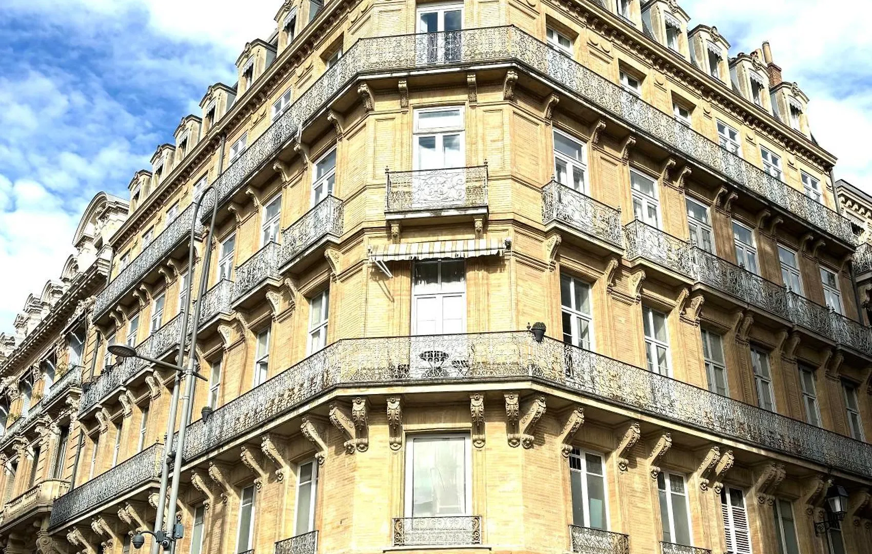 דירות טולוז Coeur Capitole 122M2- Clim - Parking - Ascenseur- Metro