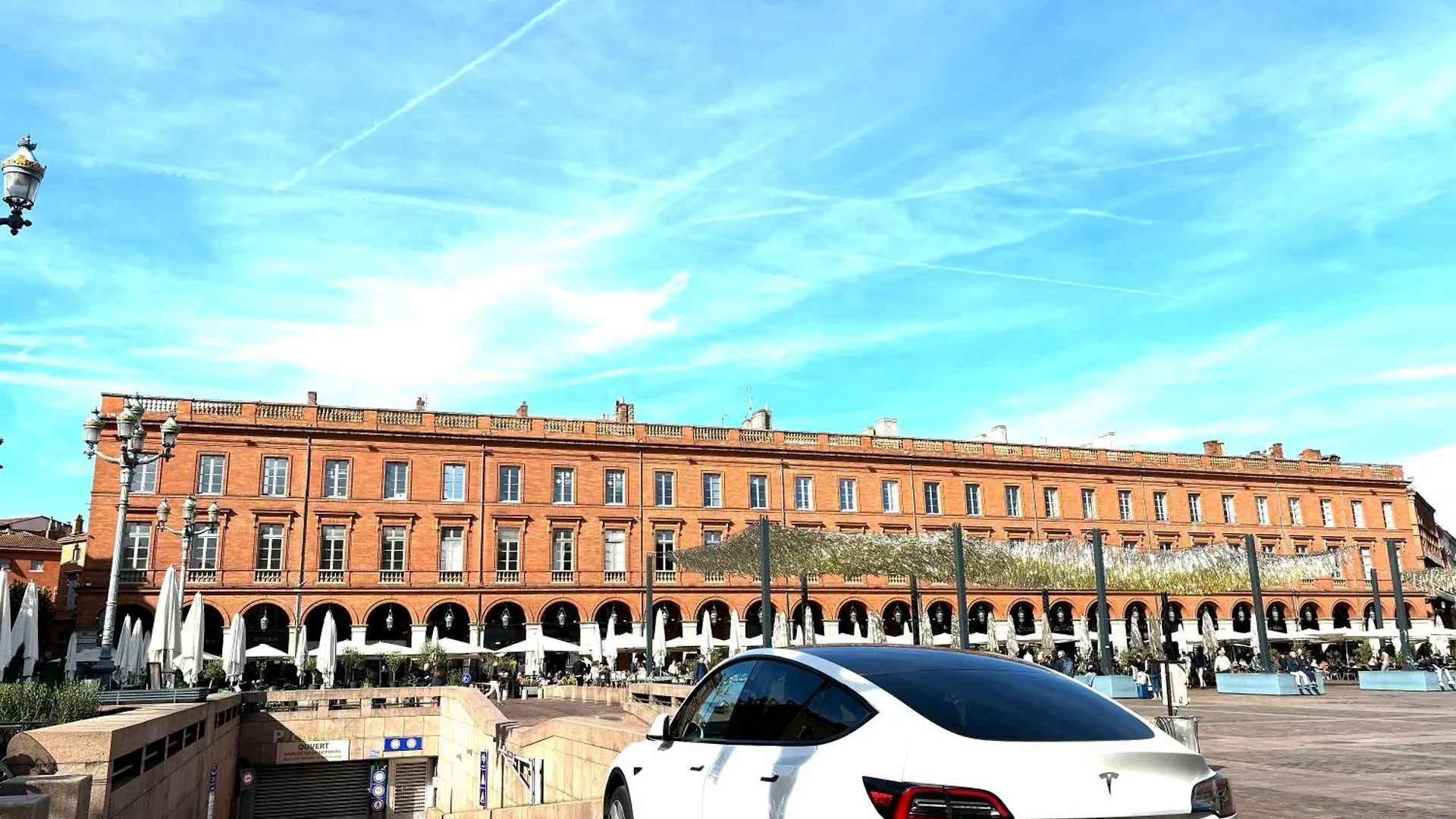 Appartement Coeur Capitole 122M2- Clim - Parking - Ascenseur- Metro à Toulouse France